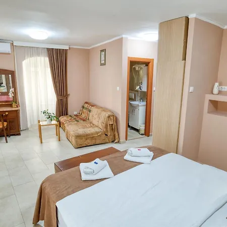 Hotel Rendez Vous-2