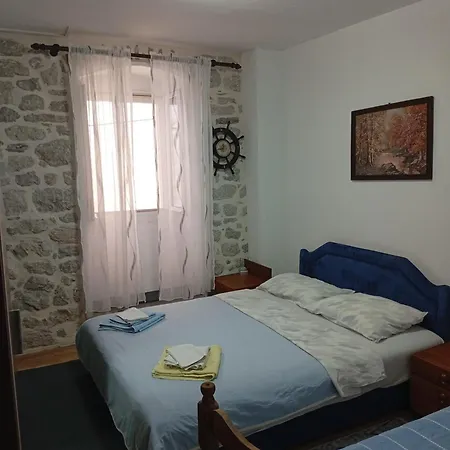 Apartment Radovic-3