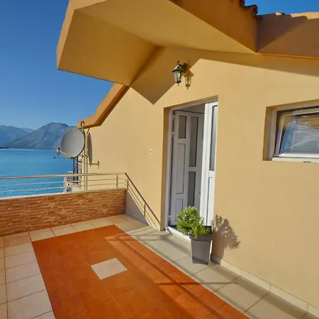 Apartment The Sea Coast-3