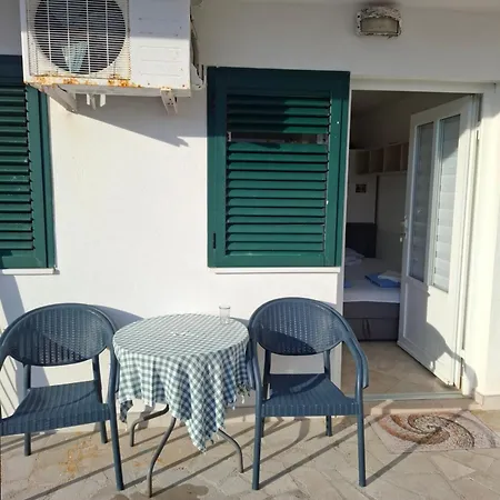 Apartments Iva-3