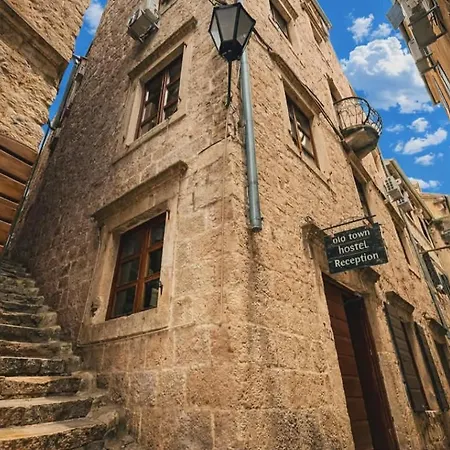 Old Town Youth Hostel-3