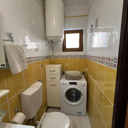Apartment Aki-2
