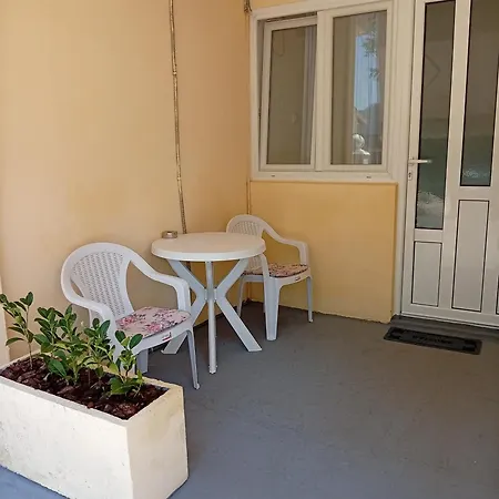 Apartment Deki Studio 1-3