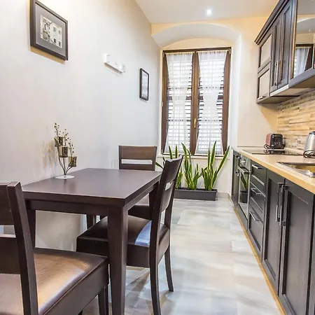 Pearl Apartments-3