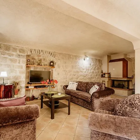 Villa Luxury Stone On The Sea With Private Pool And View-3