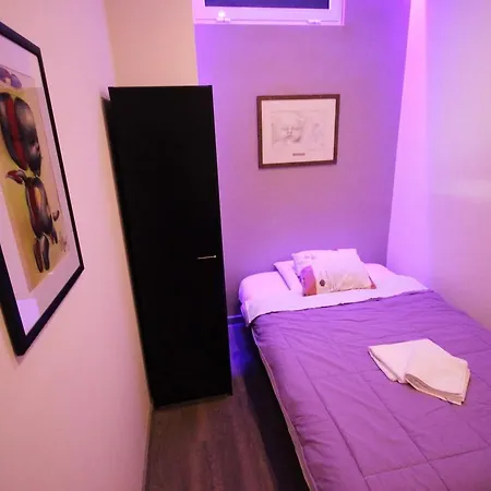 Art Guesthouse-2