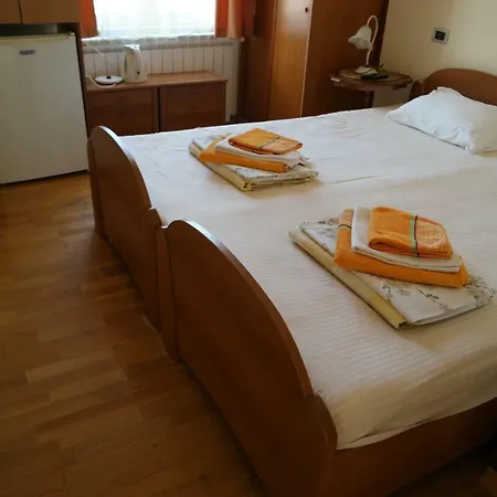 Apartments And Rooms Troya-3