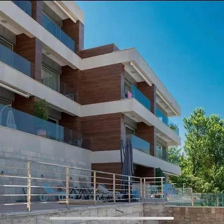 Lani Lux View With Swimming Pool-2