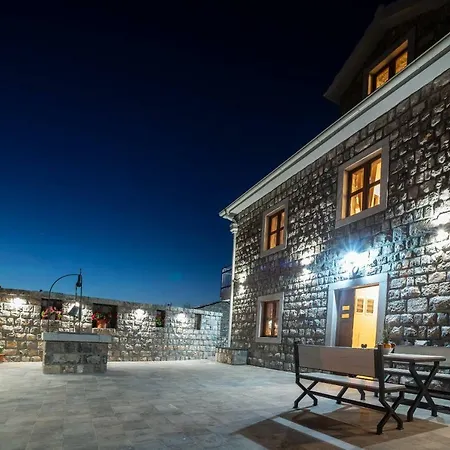 Villa Old Castle Apartments-3