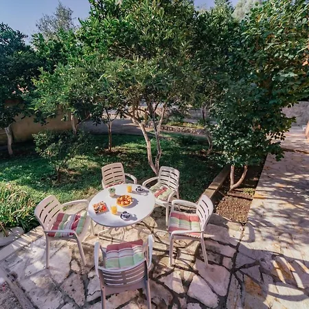 Orange Dream Apartment-2
