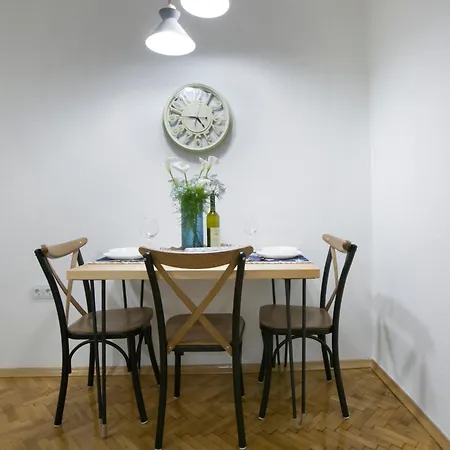 P.S. Cattaro Apartments-3