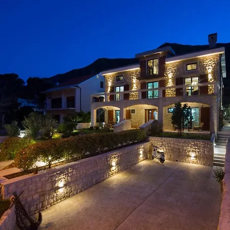Palazzo Banicevic Luxury Rooms-2