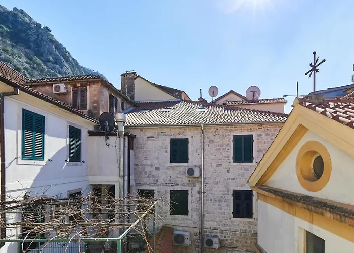 Old Town Casa Dameo Apartments Kotor