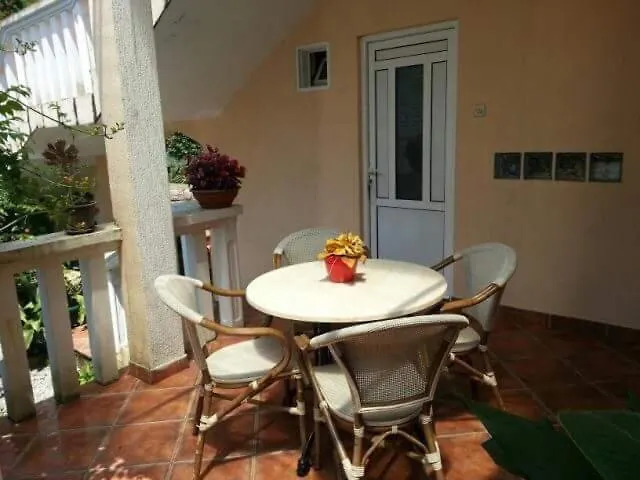 Levanat 1 Apartment Kotor