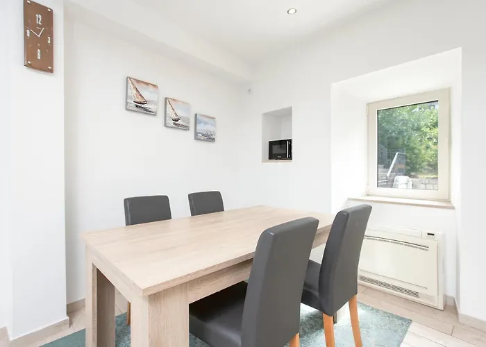Apartments D&V Kotor