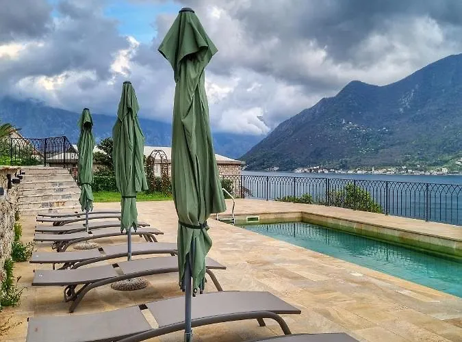 Hotels in Perast