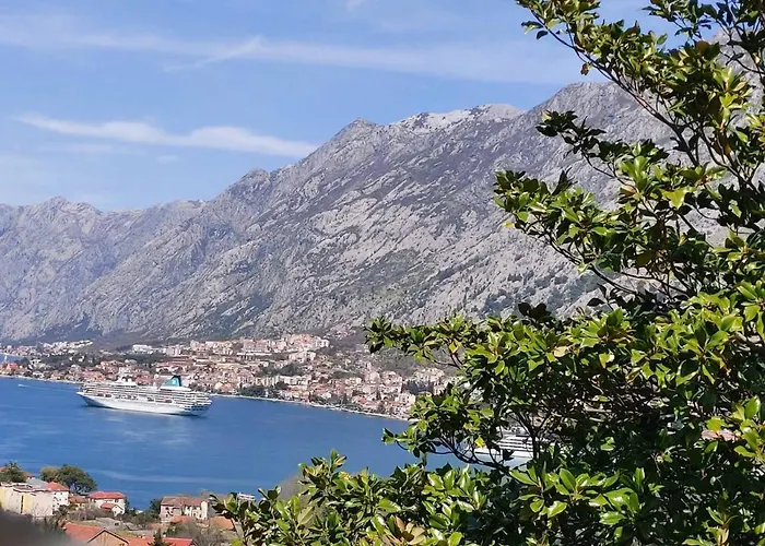 Kotor County Villas