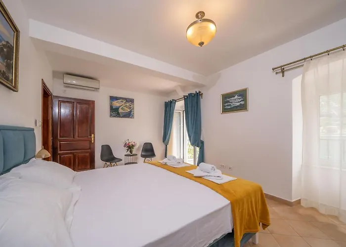 Ferienwohnung Dobrota Blue Kotor