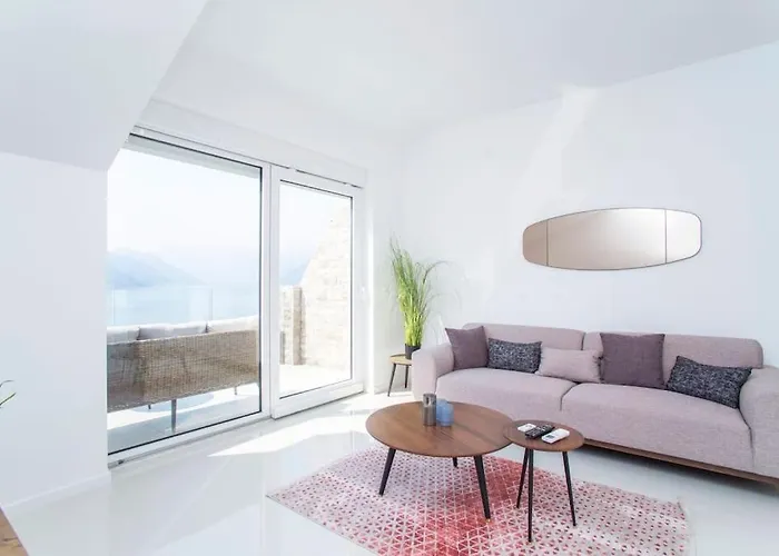 Haustierfreundliches Modern Apt Lovely Terrace With Sea View In Dobrota Kotor