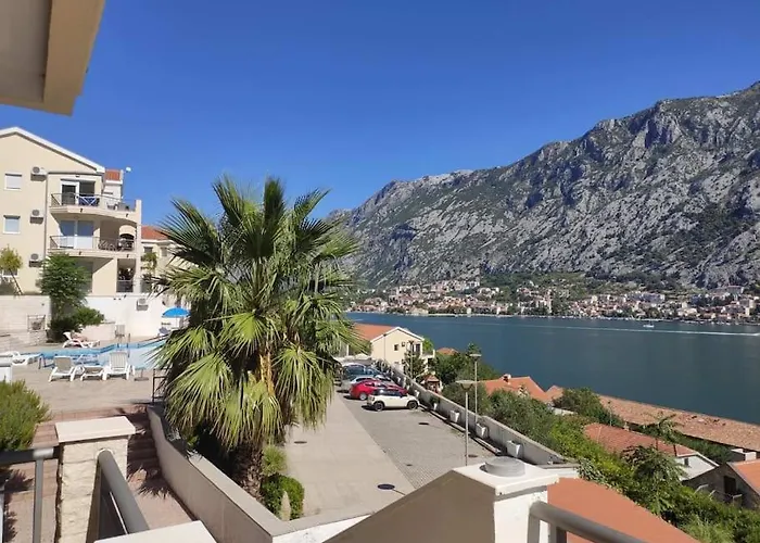 Haustierfreundliches Ferienwohnung B2 VI Kotor