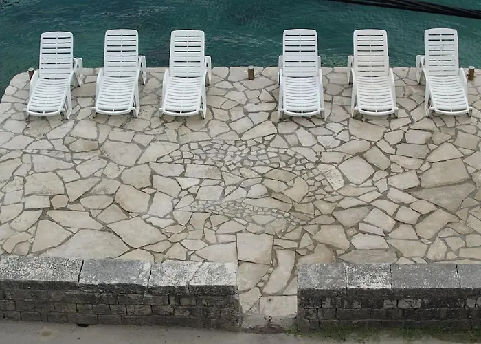 Penthouse Stoliv 5M/Sea Pool/Spa Area Jetty+Sunbeds Secluded Location Kotor