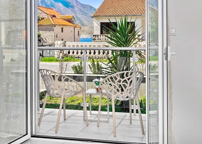 Apartments Stetonn Kotor
