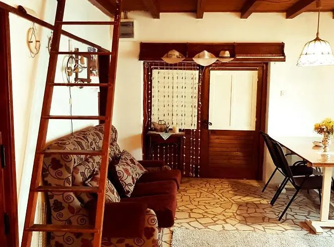Haustierfreundliches Villa Sunny Bay House Kotor