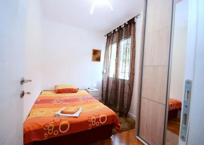 Haustierfreundliches Apartment Benovo Kotor