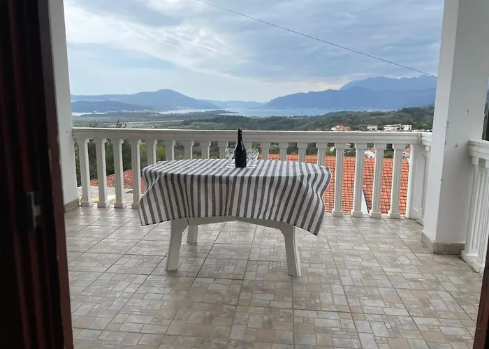 Ferienwohnung Crystal Bay Vista 1 Kotor