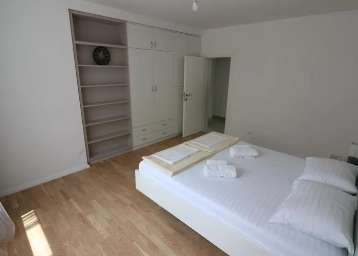 Apartment Sandrita Kotor