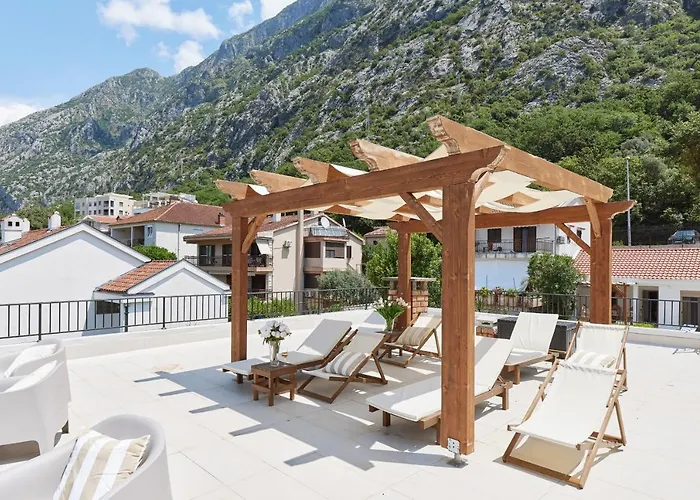 Bosa 210 Apartments Kotor