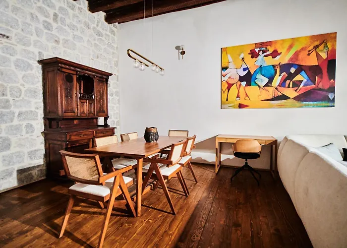 Luxury Palace Apartment Kotor