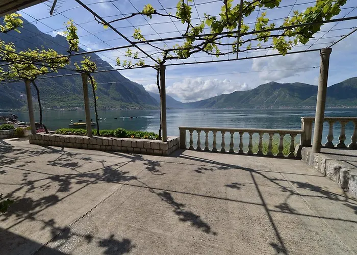 Apartments Goran Kotor