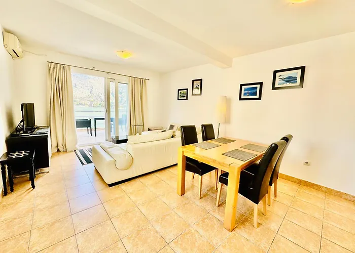 Kotor Muo Apartments C3