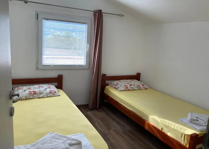 Pet friendly Mystras Apartments Kotor