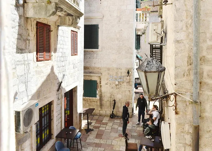 Charming Apartment In Kotor