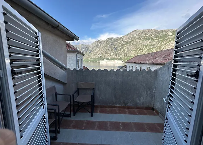 Apartments Jelena Kotor