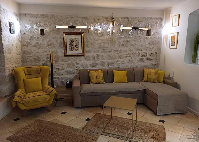 Old Town Mattarelli Studio Kotor