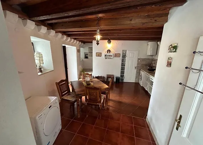 Charming Bohemian House In Perast Villa
