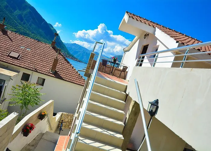 Apartment The Sea Coast Kotor