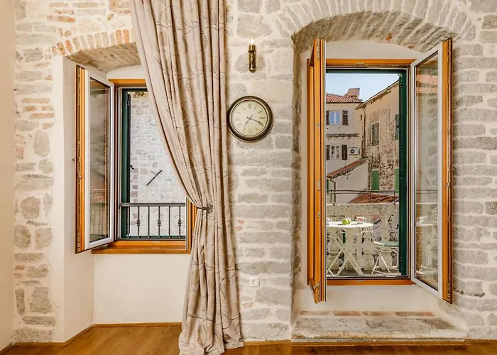 Karampana Apartment Kotor