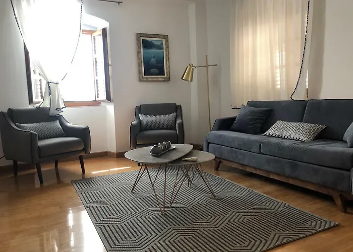 Pet friendly Apartmani Scolji Perast