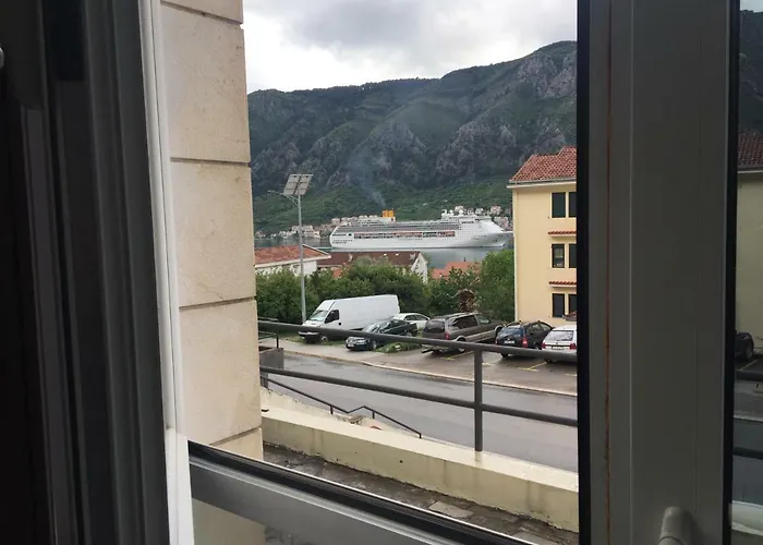 Art Guesthouse Kotor