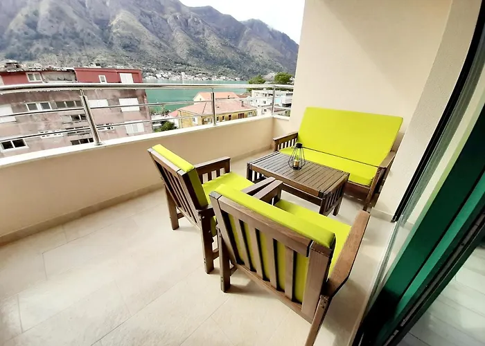 Haustierfreundliches Maritimo Di Cattaro****Lux Apartment With Garage